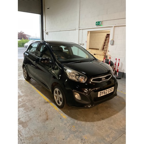 410 - KIA PICANTO 5 DOOR HATCHBACK PETROL 998 CC MOT UNTIL 29TH NOV 2024 MILEAGE 57000-  3 OWNERS FROM NEW... 