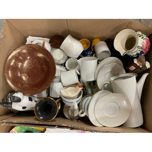 52 - THREE BOXES OF CERAMICS TO INCLUDE AN ART POTTERY JUG AND VARIOUS DINNERWARE AND ORNAMENTS ETC