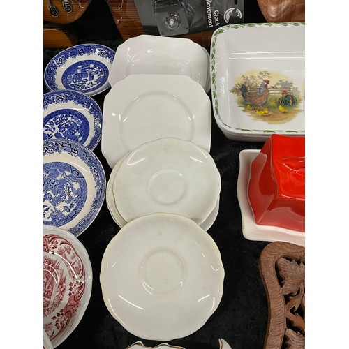 5 - BOX OF CERAMICS ETC