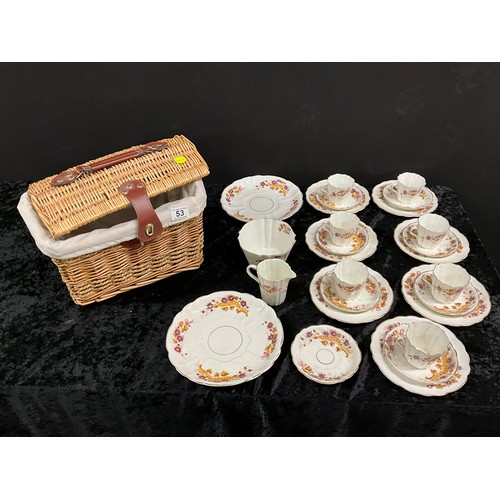 53 - VICTORIAN PART TEA SET IN A MODERN PICNIC BASKET