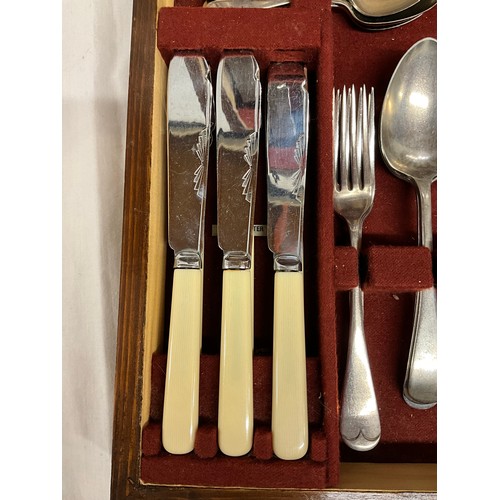 29 - BOXED LABELED DEBESCO VINTAGE CANTEEN OF CUTLERY