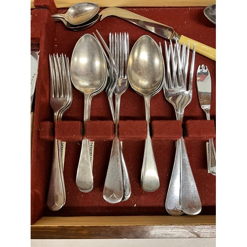 29 - BOXED LABELED DEBESCO VINTAGE CANTEEN OF CUTLERY