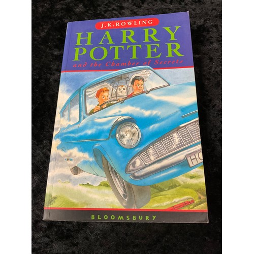 75 - SIX HARRY POTTER PAPERBACK BOOKS TO INCLUDE FIRST EDITIONS OF THE PRISONER OF AZKABAN, THE CHAMBER O... 