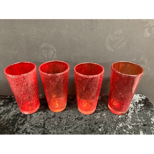 122 - QUANTITY OF VARIOUS SIZED RED GLASS BEAKERS