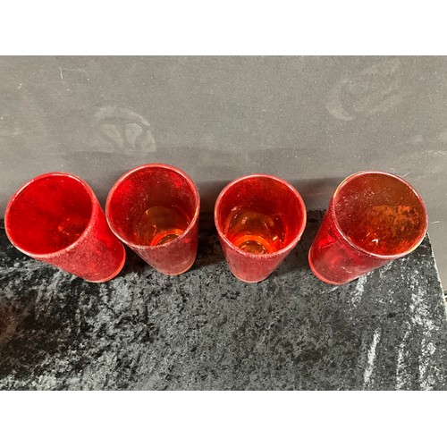 122 - QUANTITY OF VARIOUS SIZED RED GLASS BEAKERS