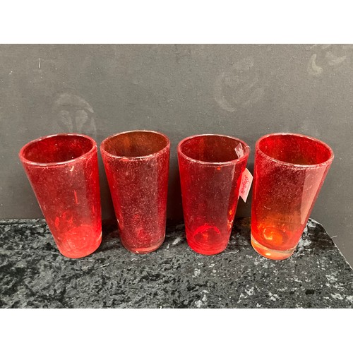 122 - QUANTITY OF VARIOUS SIZED RED GLASS BEAKERS