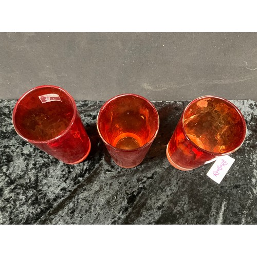 122 - QUANTITY OF VARIOUS SIZED RED GLASS BEAKERS