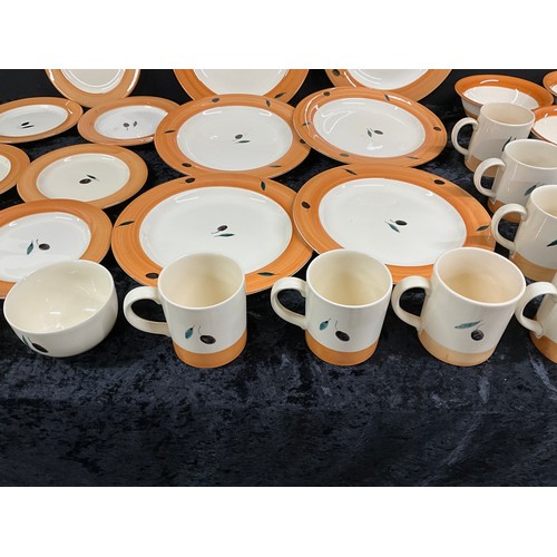 145 - QUANTITY OF POOLE POTTERY FRESCO PATTERN DINNERWARE 29 PIECES IN TOTAL