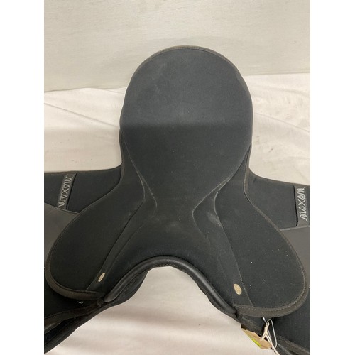 178 - MAXAM  SYNTHETIC PONY SADDLE IN EXCELLENT CONDITION SIZE APPROX 15