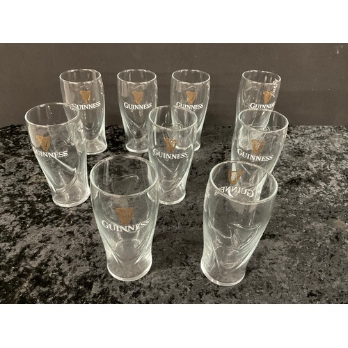 203 - QUANTITY OF PINT  LAGER GLASSES INCLUDING PERONI AND GUINNESS ETC