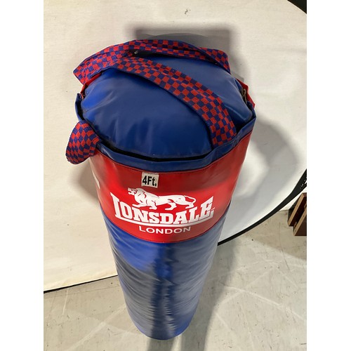 263 - LONSDALE 4FT  PUNCHBAG WITH HANGING BRACKET