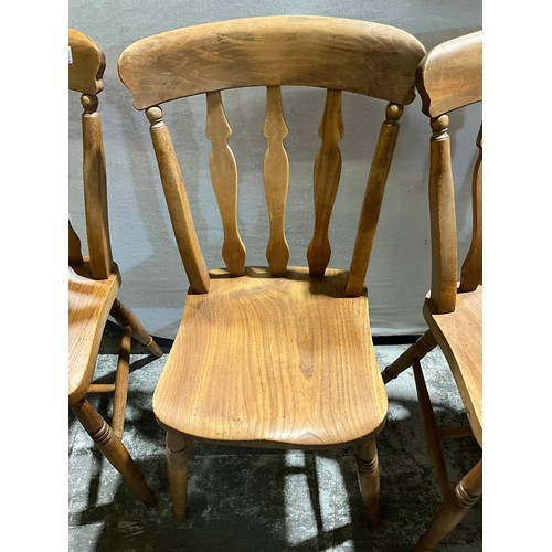 272 - SET OF 4 VICTORIAN BAR BACK KITCHEN CHAIRS WITH TURNED LEGS AND ELM SEATS