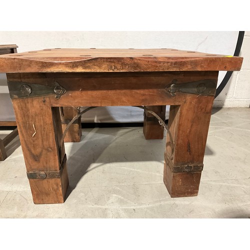 276 - MODERN ASIAN COFFEE TABLE AND TWO OAK SIDE TABLES