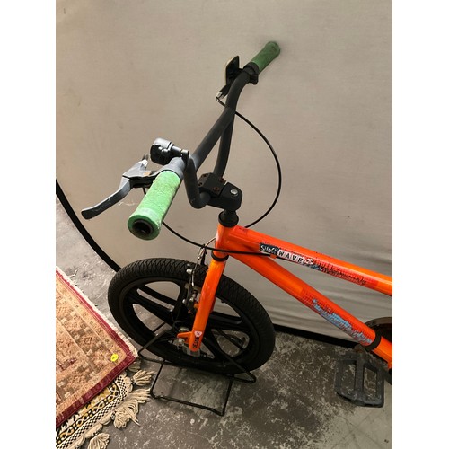 284 - CHILDS SHOCKWAVE BMX STUNT BIKE