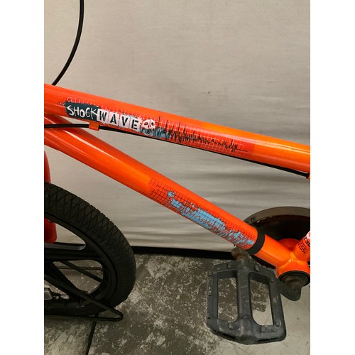 284 - CHILDS SHOCKWAVE BMX STUNT BIKE