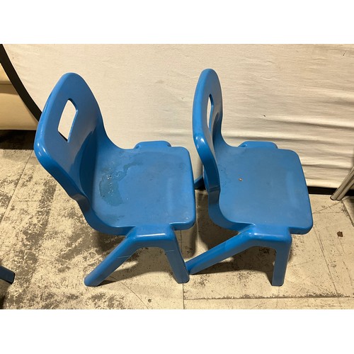 285 - CHILDRENS PLAY TABLE AND 4 PLASTIC STACKING CHAIRS