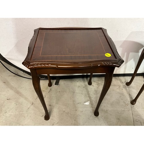 300 - THREE SMALL MAHOGANY TABLES AND A MAHOGANY FRAMED SWING MIRROR