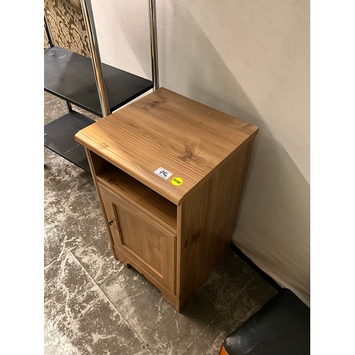 296 - SMALL FOUR DRAW CHEST, SMALL THREE DRAW CHEST, BEDSIDE CABINET AND CHROME SHELVES