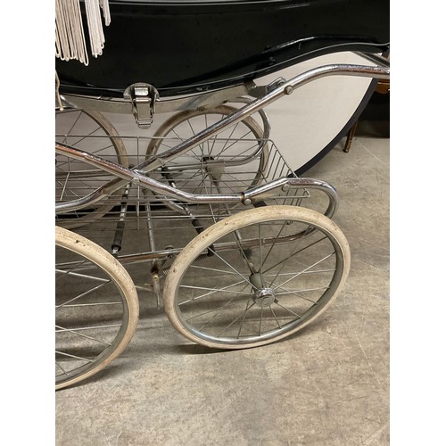 439 - VINTAGE SILVER CROSS PRAM