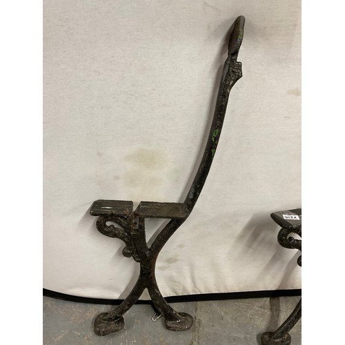 403A - PAIR OF VICTORIAN CAST IRON BENCH ENDS H35