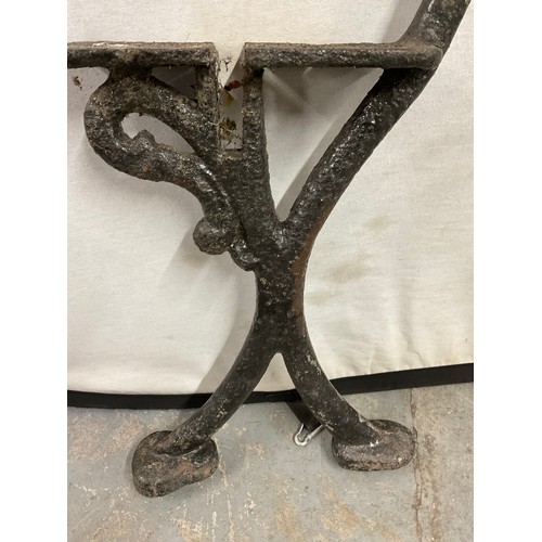 403A - PAIR OF VICTORIAN CAST IRON BENCH ENDS H35