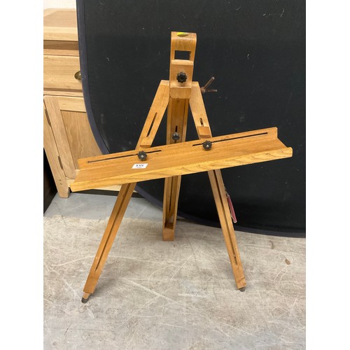 388 - TWO VINTAGE ARTIST EASELS H72