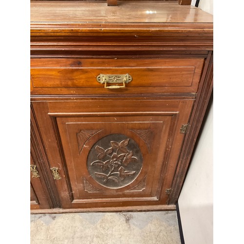 395 - EDWARDIAN RED WALNUT MIRROR BACKED SIDEBOARD A/F W47