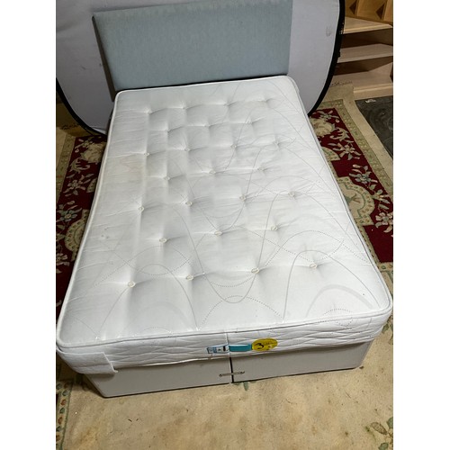 318 - MODERN 4FT DOUBLE BED WITH MATTRESS L 76