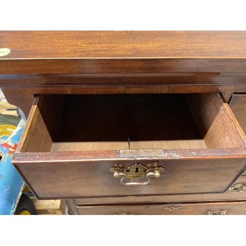 405 - ANTIQUE MAHOGANY CHEST OF DRAWERS WITH BRACKET FEET TWO SHORT OVER THREE LONG W38