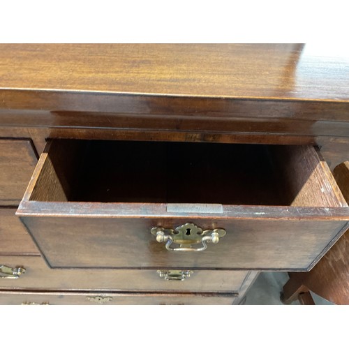 405 - ANTIQUE MAHOGANY CHEST OF DRAWERS WITH BRACKET FEET TWO SHORT OVER THREE LONG W38