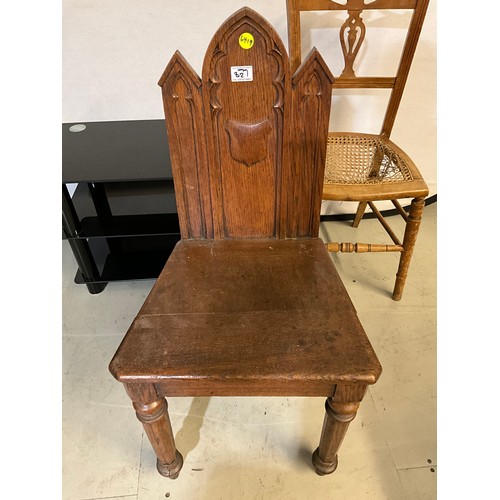 327 - GOTHIC OAK HALL CHAIR A/F, BEDROOM CHAIR A/F AND GLASS TV STAND