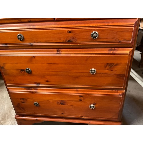 420 - MODERN PINE SEVEN DRAWER BEDROOM CHEST BY DUCAL W34