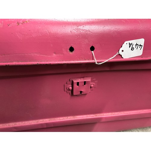 449A - VINTAGE METAL PINK TRAVEL TRUNK NO LOCK W28” D19” H11”