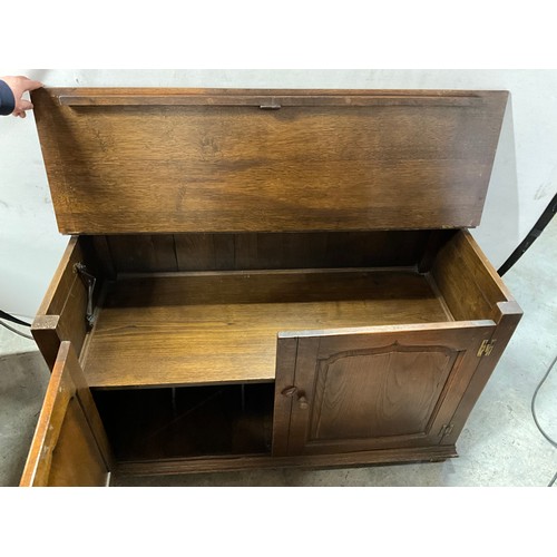 457 - MODERN OAK TWO DOOR CABINET WITH LIFT UP LID A/F W48