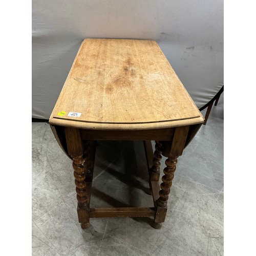 447 - OAK BARLEY TWIST GATELEG TABLE WITH STRIPPED TOP 40