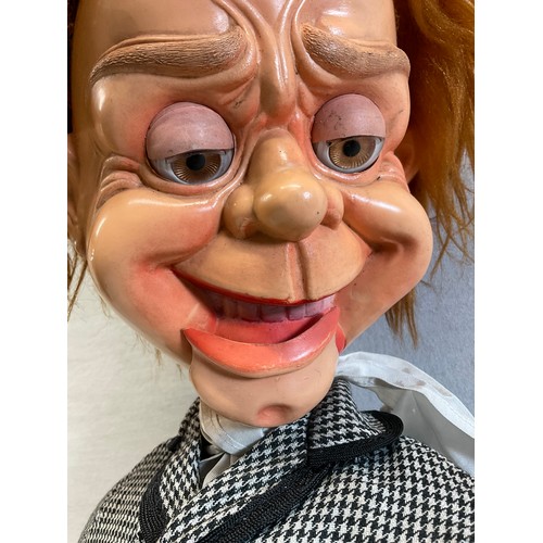 7 - VINTAGE VENTRILOQUIST DUMMY WITH MOVING MOUTH, EYES DONT MOVE,SLIGHT DAMAGE TO PLASTIC FEET AND SHOU... 