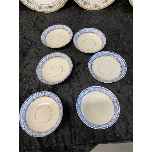 38 - BOX OF CHINA TO INCLUDE WEDGEWOOD, ROYAL WORCESTER, ROYAL CROWN DERBY, COALPORT ETC