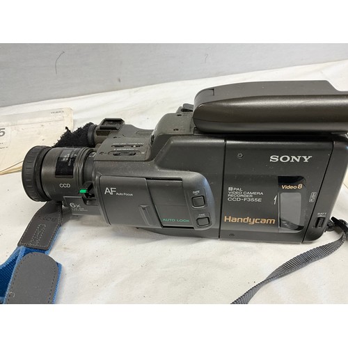 59 - SONY HANDYCAM VIDEO 8 PAL VIDEO CAMERA RECORDER