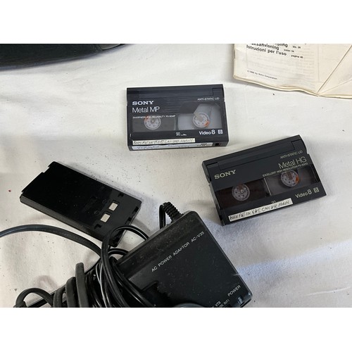 59 - SONY HANDYCAM VIDEO 8 PAL VIDEO CAMERA RECORDER