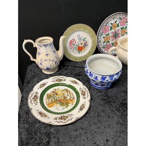 81 - TWO BOXES OF CHINA TO INCLUDE PLATES,TEAPOT,CUPS ETC