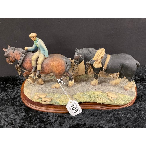 86 - BORDER FINE ARTS FIGURE OF TWO HEAVY HORSES ONE WITH RIDER ALONG WITH A SMALL QUANTITY OF ANIMAL ORN... 