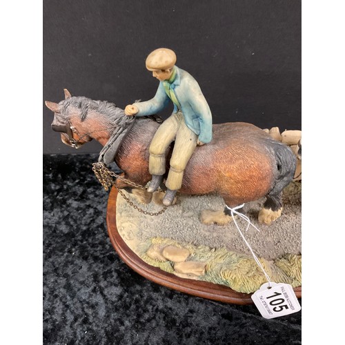 86 - BORDER FINE ARTS FIGURE OF TWO HEAVY HORSES ONE WITH RIDER ALONG WITH A SMALL QUANTITY OF ANIMAL ORN... 