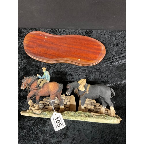 86 - BORDER FINE ARTS FIGURE OF TWO HEAVY HORSES ONE WITH RIDER ALONG WITH A SMALL QUANTITY OF ANIMAL ORN... 