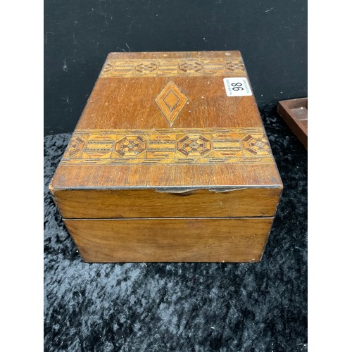 98 - INLAID WALNUT VENEERED ANTIQUE  JEWELLERY BOX WITH INTERNAL LIFT OUT TRAY A/F W10