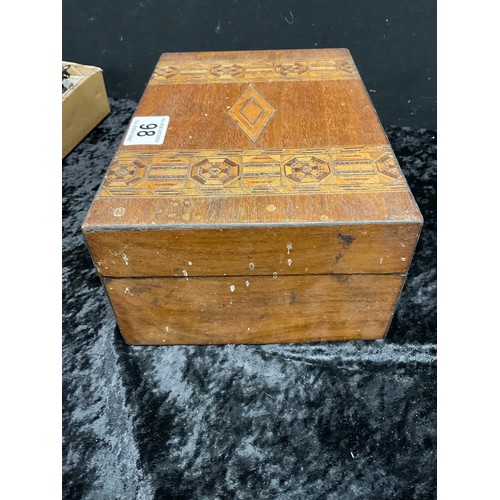 98 - INLAID WALNUT VENEERED ANTIQUE  JEWELLERY BOX WITH INTERNAL LIFT OUT TRAY A/F W10