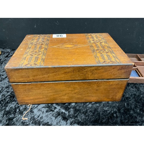 98 - INLAID WALNUT VENEERED ANTIQUE  JEWELLERY BOX WITH INTERNAL LIFT OUT TRAY A/F W10