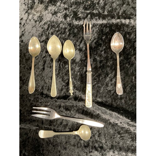 99 - ASSORTED COLLECTION OF PLATED CUTLERY TO INCLUDE TWO SILVER SPOONS ASSORTMENT OF BIRD CERAMIC FIGURE... 