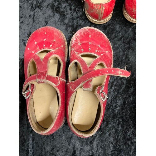 105 - FOUR PAIRS OF VINTAGE CHILDS RED SHOES BY START-RITE AND CLARKS