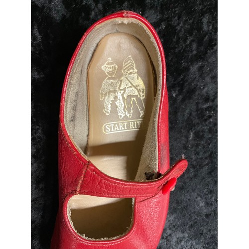 105 - FOUR PAIRS OF VINTAGE CHILDS RED SHOES BY START-RITE AND CLARKS