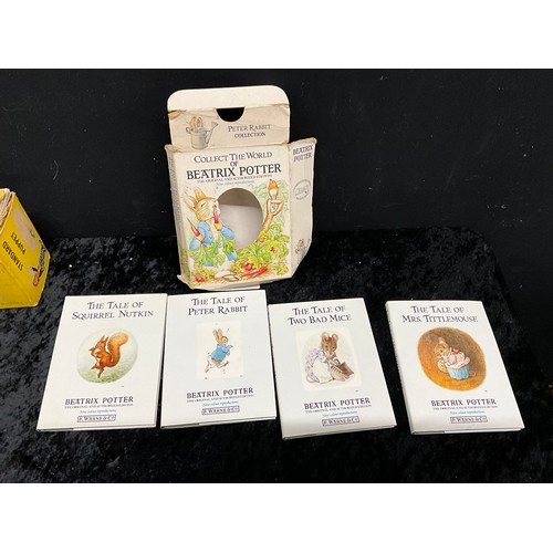 119 - COLLECTION OF BEATRIX POTTER CHILDRENS BOOKS WITH ORIGINAL SLEEVES IN ORIGINAL BOXES AND A PELHAM ST... 